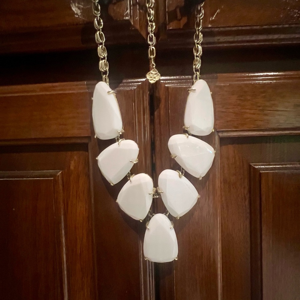 Kendra Scott white necklace